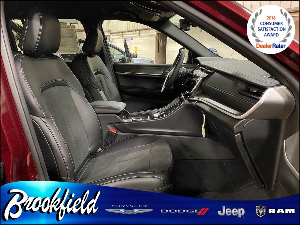 2026 Jeep Grand Cherokee GRAND CHEROKEE LAREDO ALTITUDE 4X4