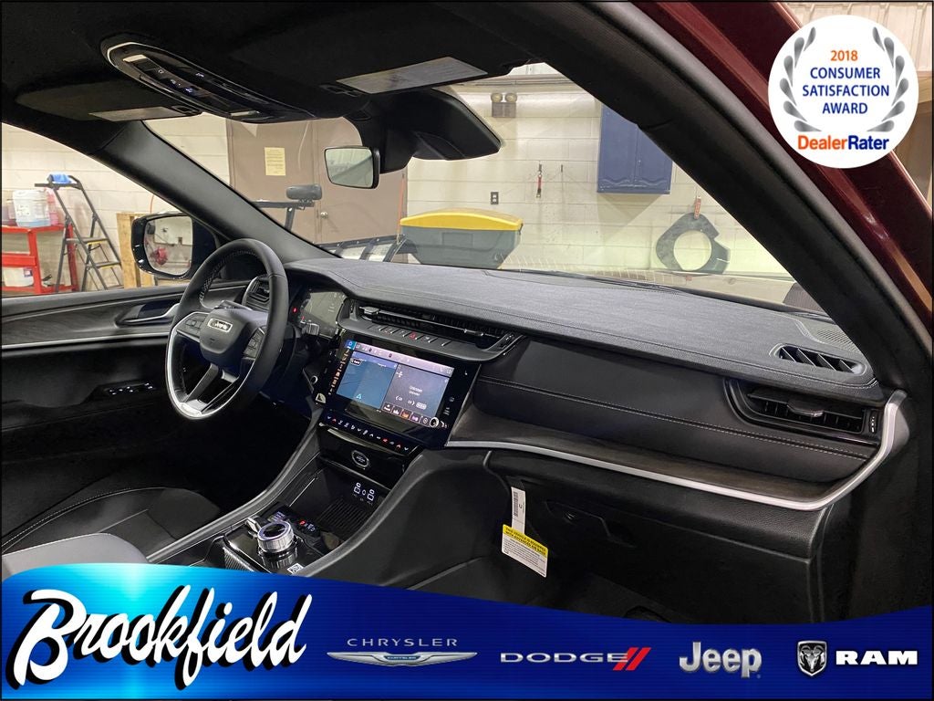 2026 Jeep Grand Cherokee GRAND CHEROKEE LAREDO ALTITUDE 4X4