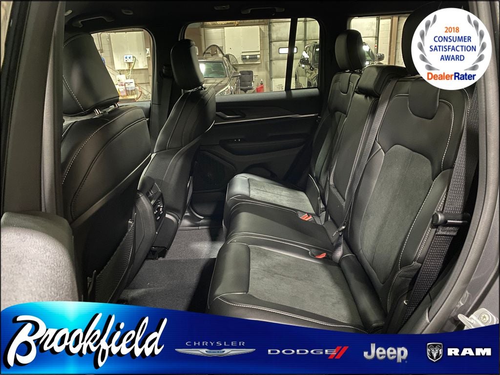 2026 Jeep Grand Cherokee GRAND CHEROKEE LAREDO ALTITUDE 4X4