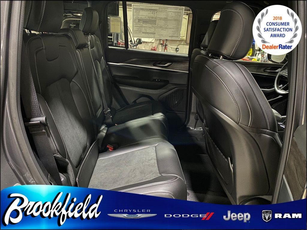 2026 Jeep Grand Cherokee GRAND CHEROKEE LAREDO ALTITUDE 4X4