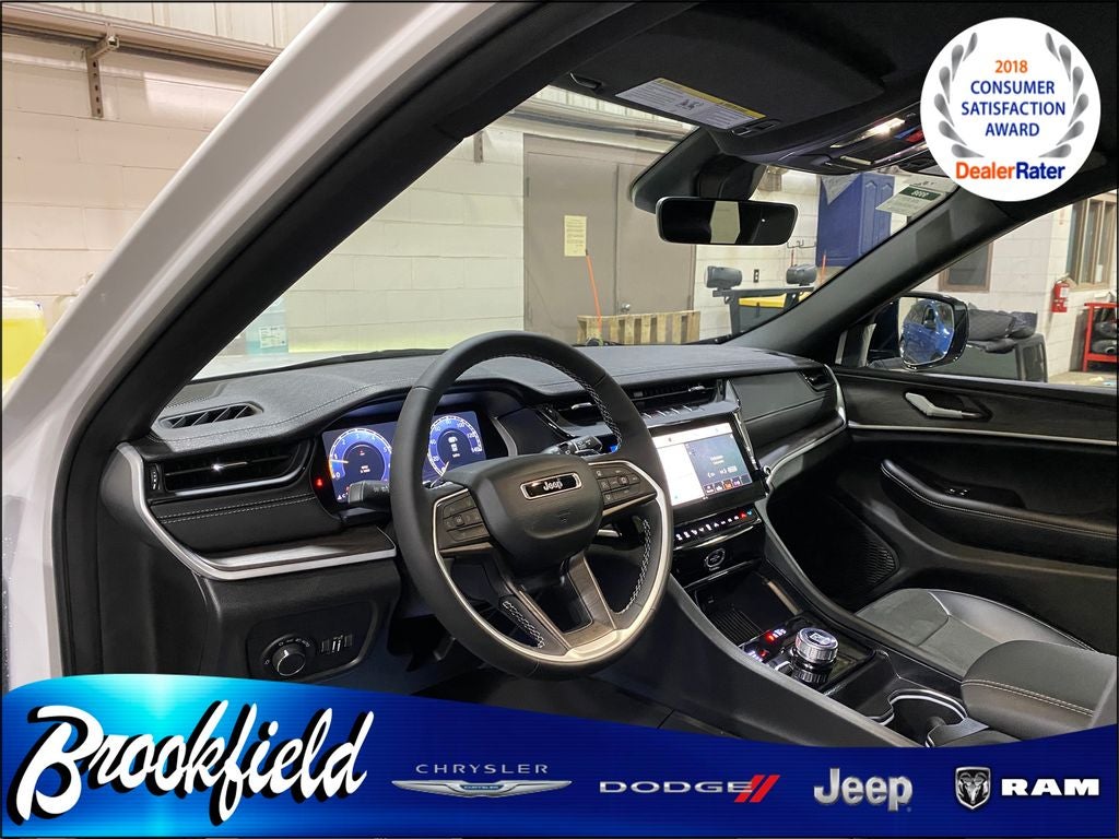 2026 Jeep Grand Cherokee GRAND CHEROKEE LAREDO ALTITUDE 4X4