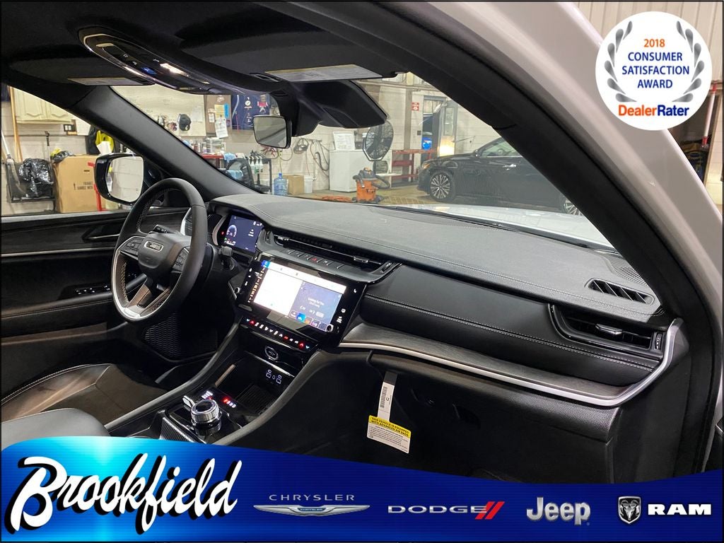 2026 Jeep Grand Cherokee GRAND CHEROKEE LAREDO ALTITUDE 4X4