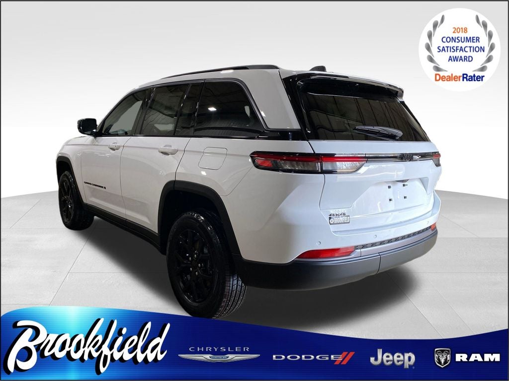 2026 Jeep Grand Cherokee GRAND CHEROKEE LAREDO ALTITUDE 4X4
