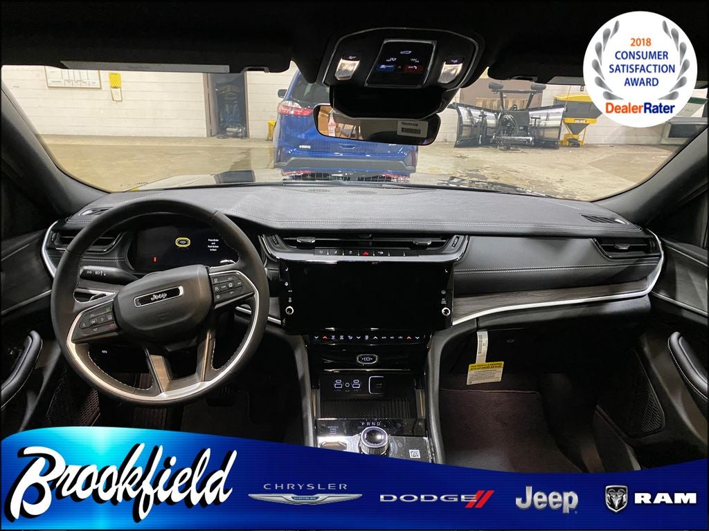 2026 Jeep Grand Cherokee GRAND CHEROKEE LAREDO ALTITUDE 4X4