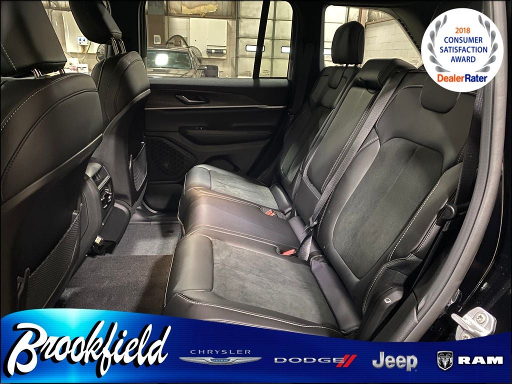 2026 Jeep Grand Cherokee GRAND CHEROKEE LAREDO ALTITUDE 4X4