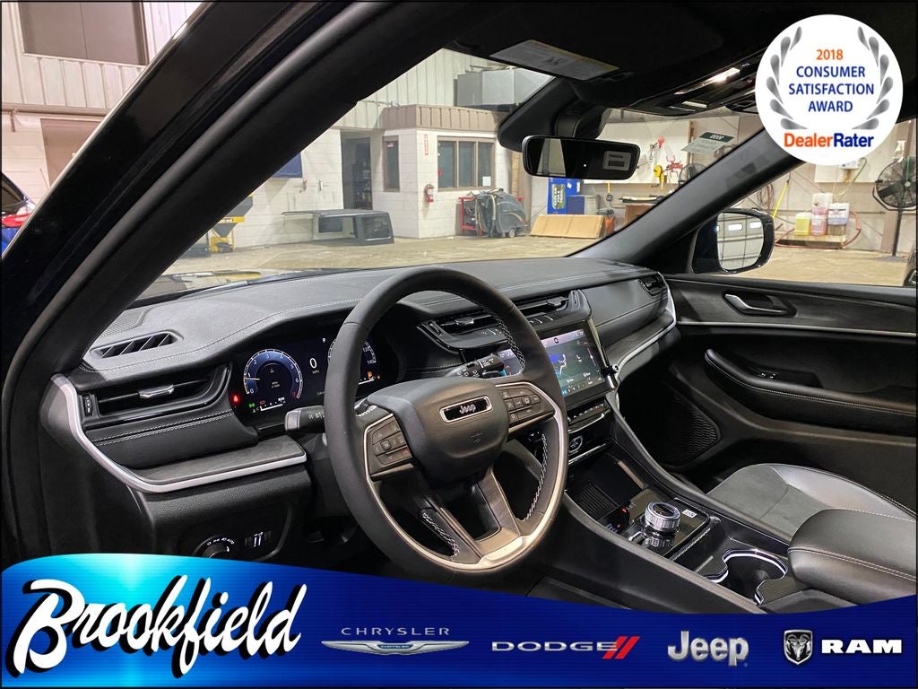 2026 Jeep Grand Cherokee GRAND CHEROKEE LAREDO ALTITUDE 4X4