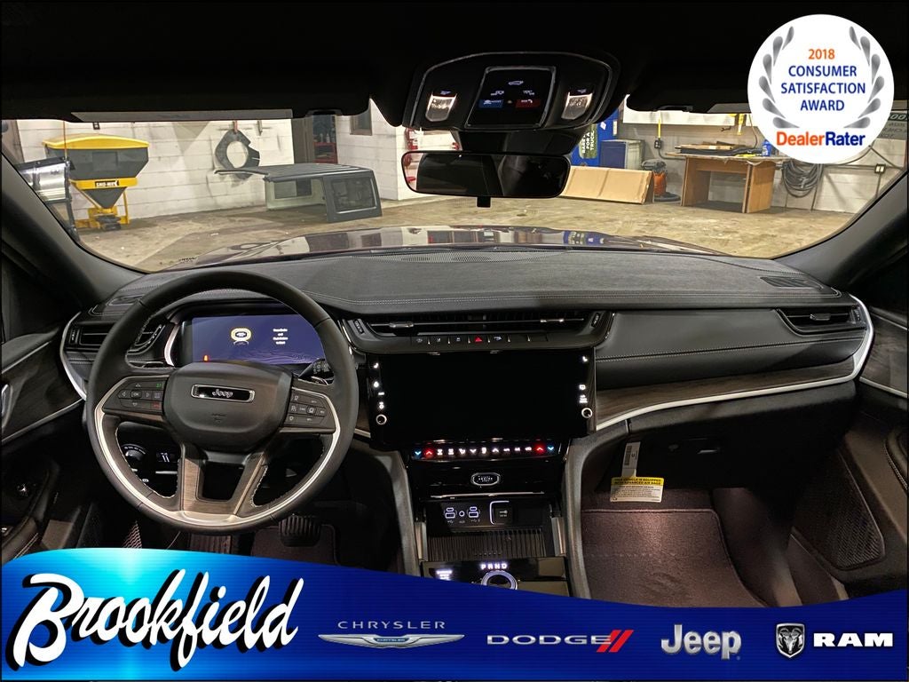 2026 Jeep Grand Cherokee GRAND CHEROKEE LAREDO ALTITUDE 4X4