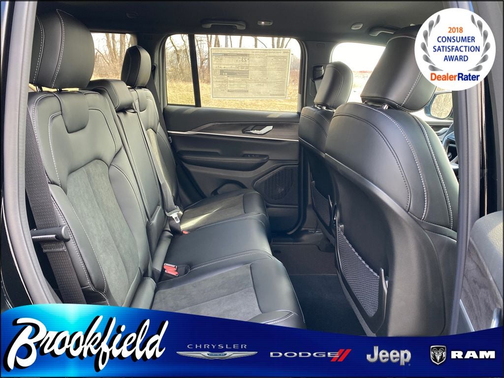 2026 Jeep Grand Cherokee GRAND CHEROKEE LAREDO ALTITUDE 4X4