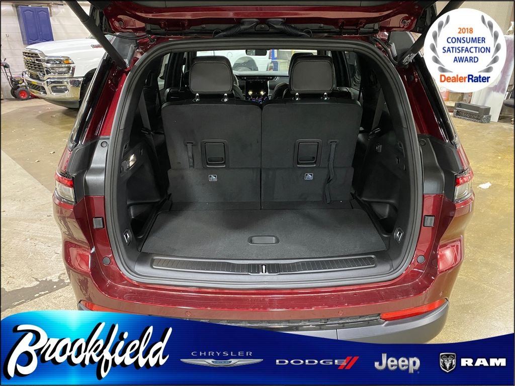 2025 Jeep Grand Cherokee GRAND CHEROKEE L ALTITUDE 4X4