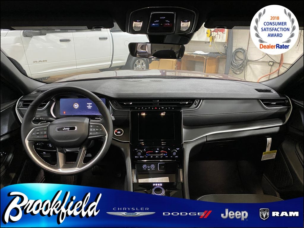 2025 Jeep Grand Cherokee GRAND CHEROKEE L ALTITUDE 4X4