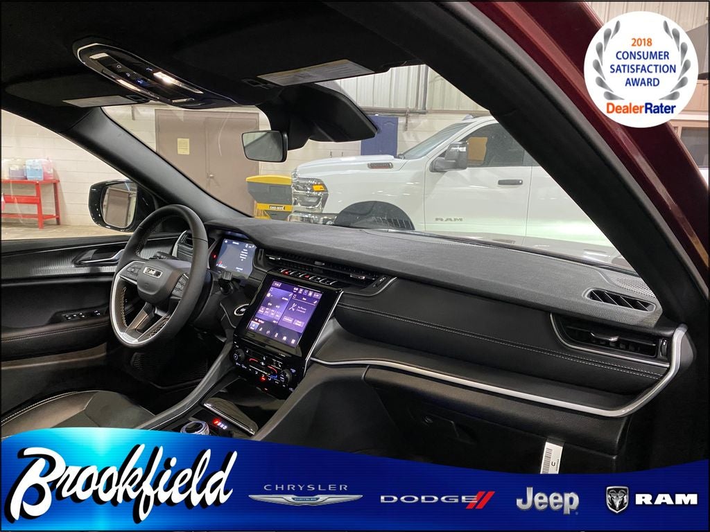 2025 Jeep Grand Cherokee GRAND CHEROKEE L ALTITUDE 4X4