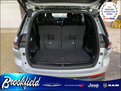 2025 Jeep Grand Cherokee GRAND CHEROKEE L ALTITUDE 4X4