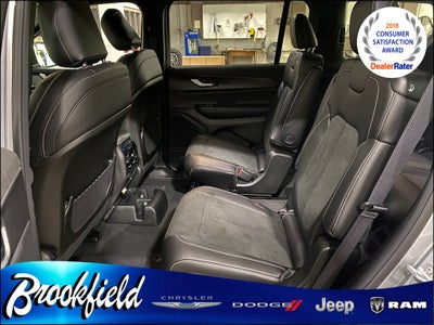 2025 Jeep Grand Cherokee GRAND CHEROKEE L ALTITUDE 4X4
