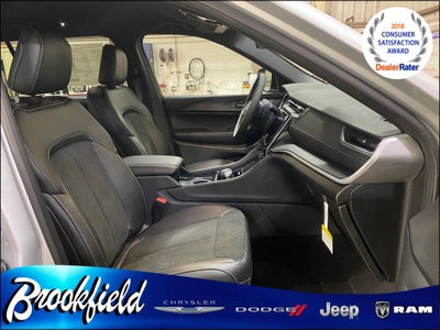 2025 Jeep Grand Cherokee GRAND CHEROKEE L ALTITUDE 4X4