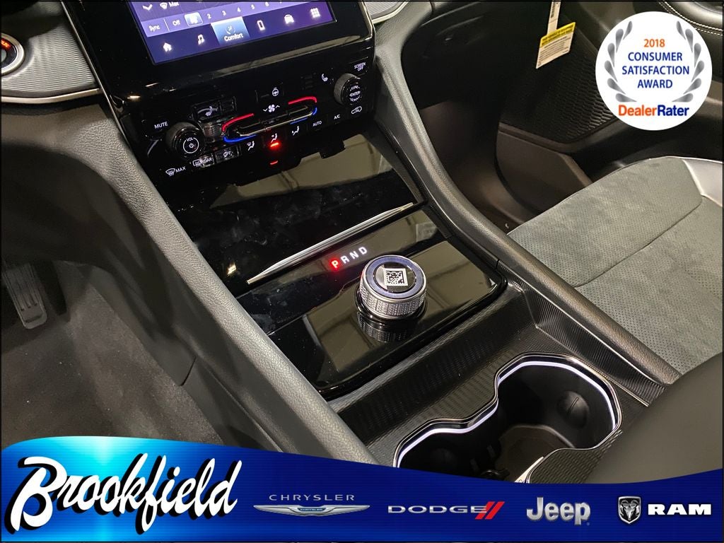 2025 Jeep Grand Cherokee GRAND CHEROKEE L ALTITUDE 4X4