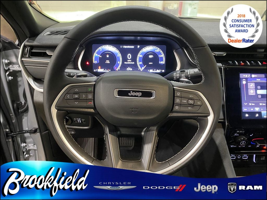 2025 Jeep Grand Cherokee GRAND CHEROKEE L ALTITUDE 4X4