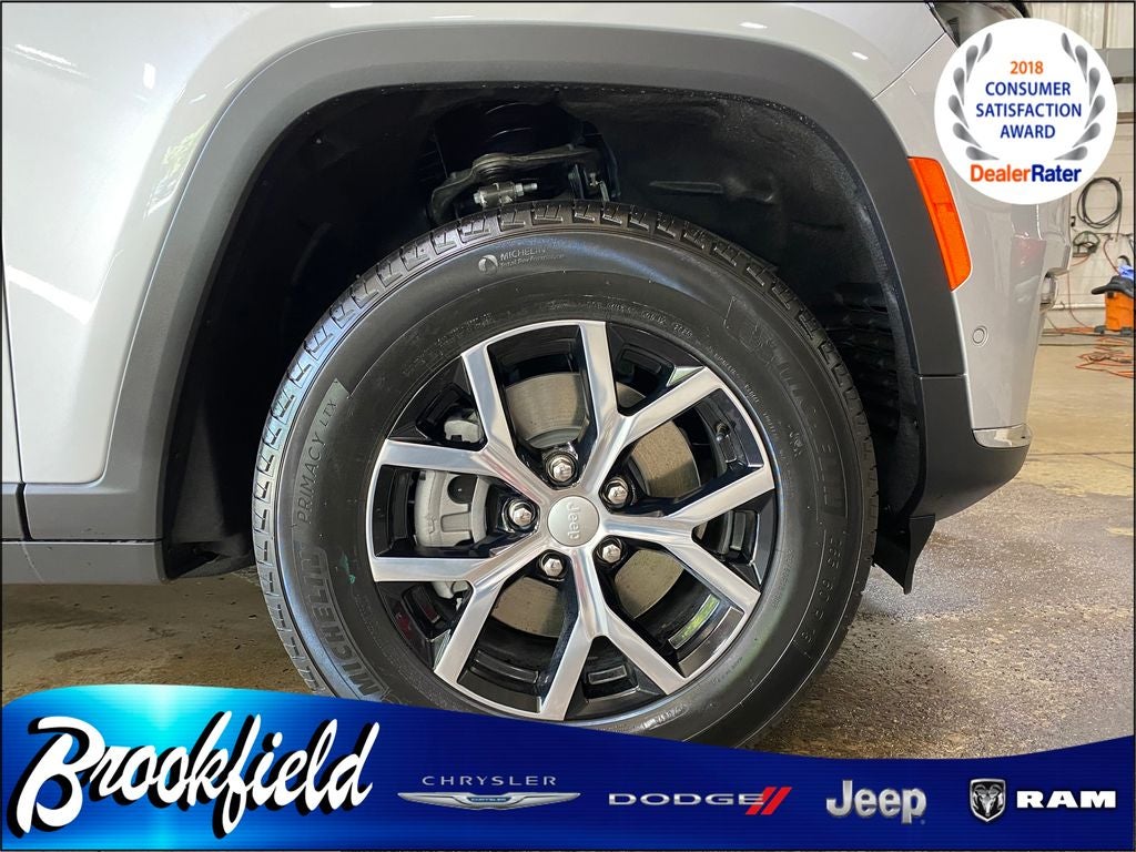 2025 Jeep Grand Cherokee GRAND CHEROKEE L LIMITED 4X4