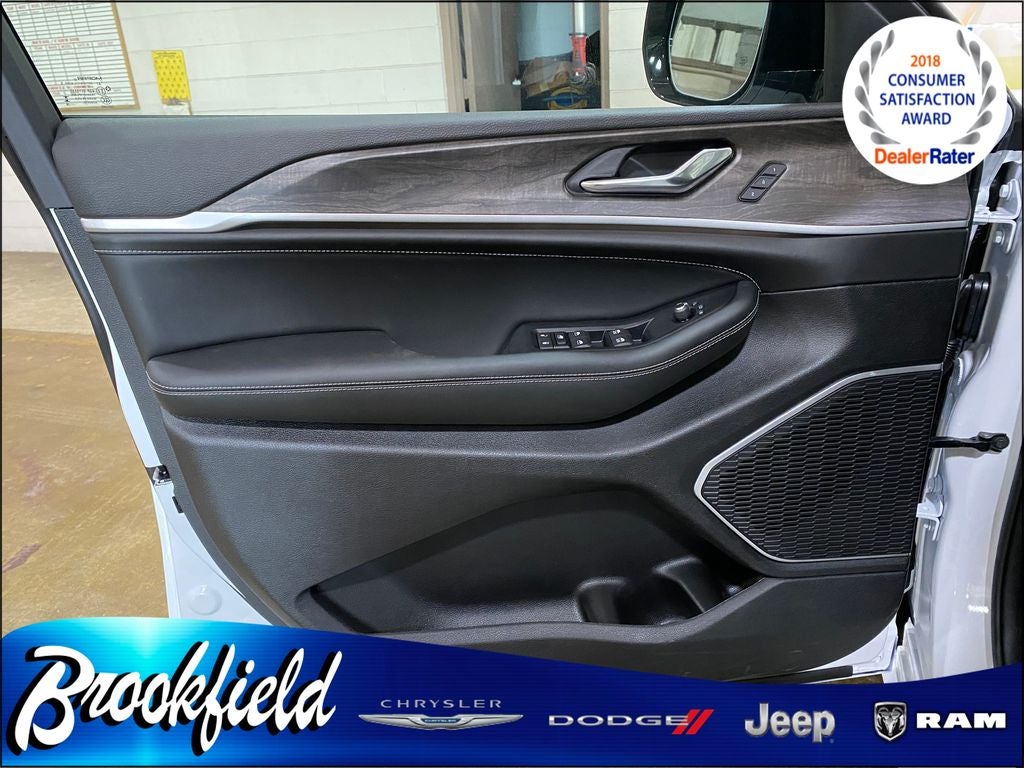 2026 Jeep Grand Cherokee GRAND CHEROKEE L LIMITED RESERVE 4X4