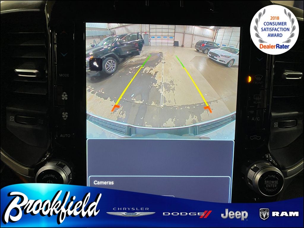 2024 RAM 1500 Big Horn Crew Cab 4x4 6'4' Box