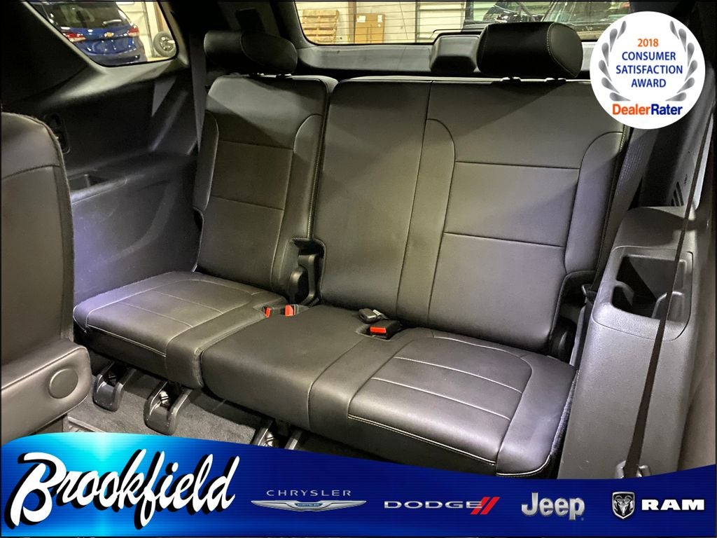 2023 Chevrolet Traverse AWD LT Leather