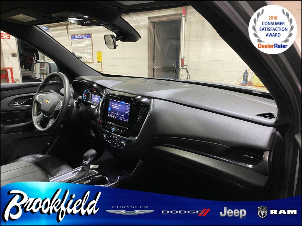 2023 Chevrolet Traverse AWD LT Leather