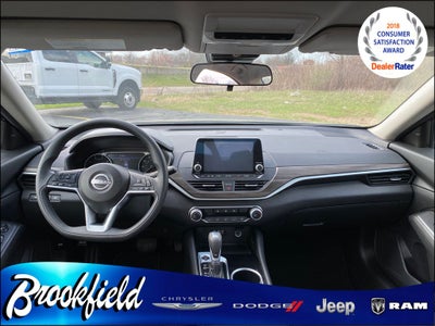 2024 Nissan Altima SV FWD