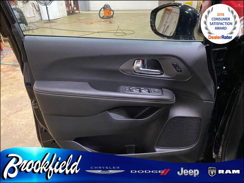 2026 Chrysler Pacifica PACIFICA SELECT