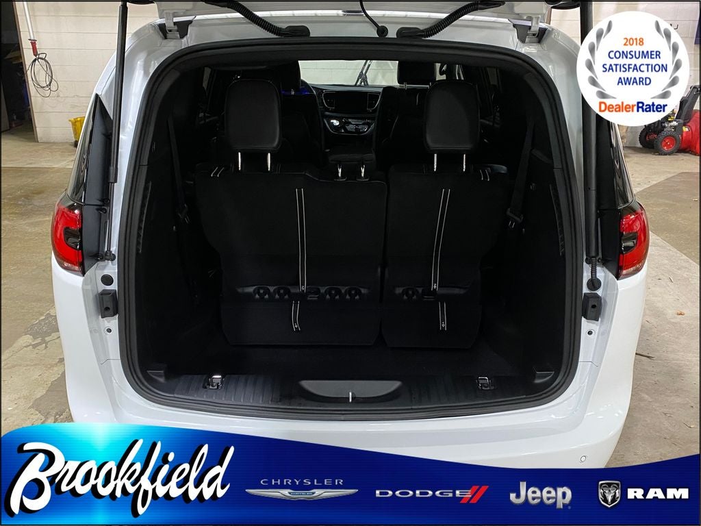 2026 Chrysler Pacifica PACIFICA SELECT