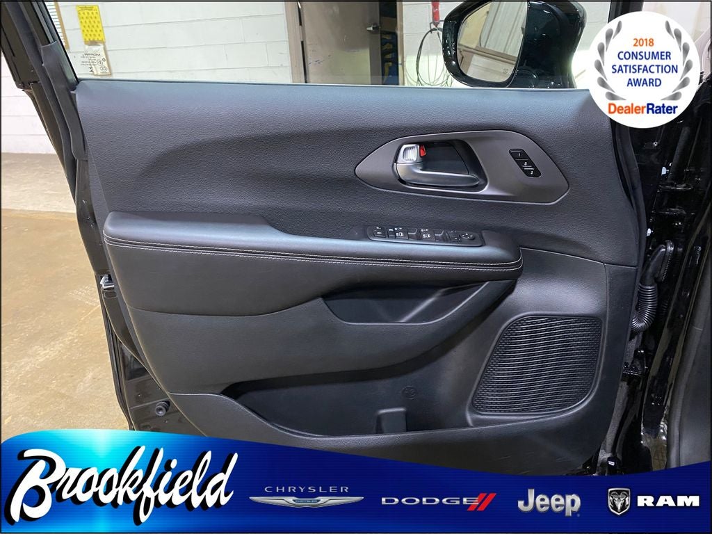 2026 Chrysler Pacifica PACIFICA SELECT