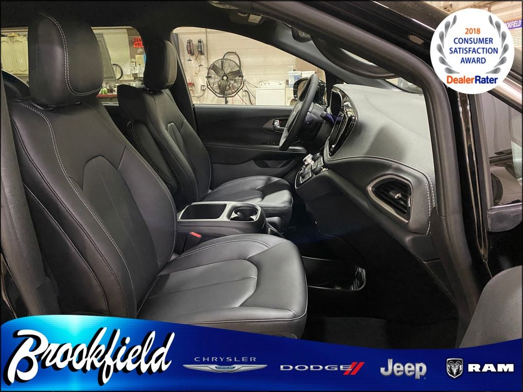 2026 Chrysler Pacifica PACIFICA SELECT