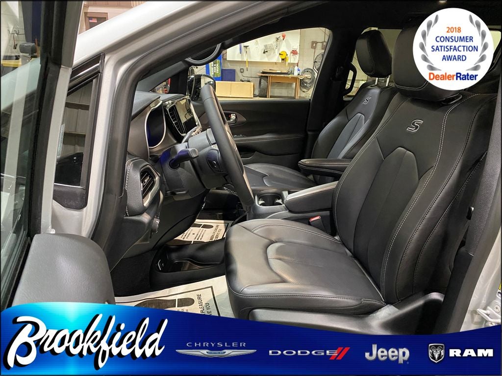 2026 Chrysler Pacifica PACIFICA SELECT AWD