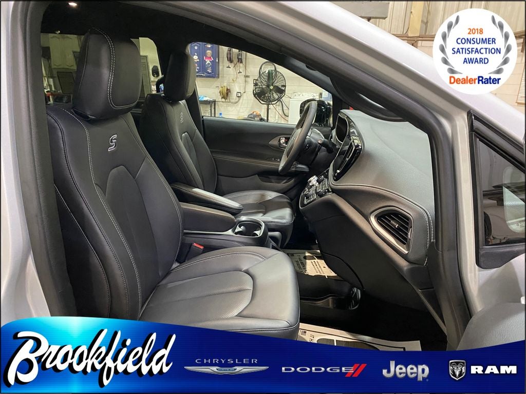 2026 Chrysler Pacifica PACIFICA SELECT AWD