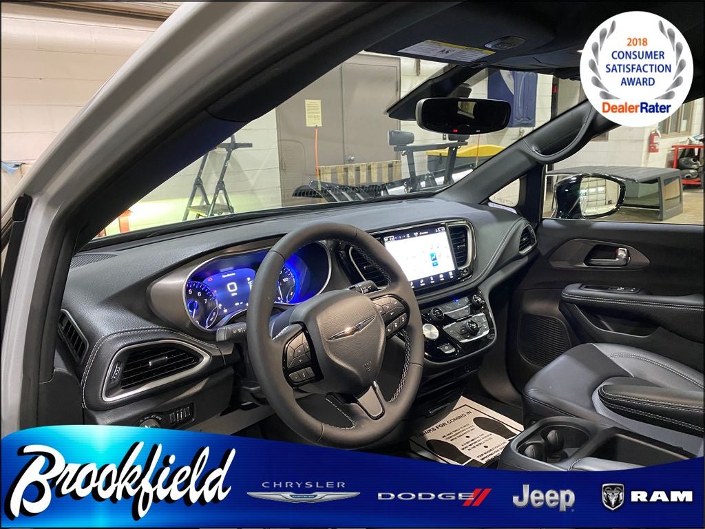 2026 Chrysler Pacifica PACIFICA SELECT AWD