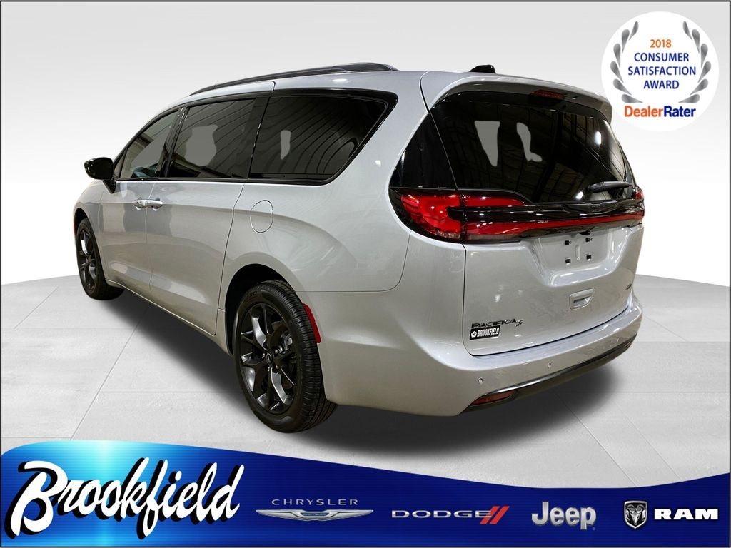 2026 Chrysler Pacifica PACIFICA SELECT AWD