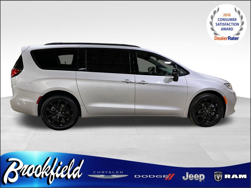 2026 Chrysler Pacifica PACIFICA SELECT AWD