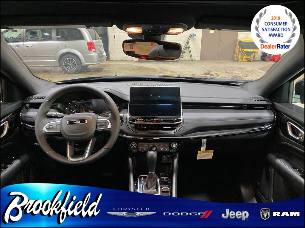 2025 Jeep Compass COMPASS LIMITED 4X4