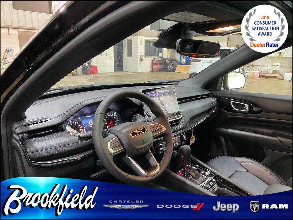 2025 Jeep Compass COMPASS LIMITED 4X4