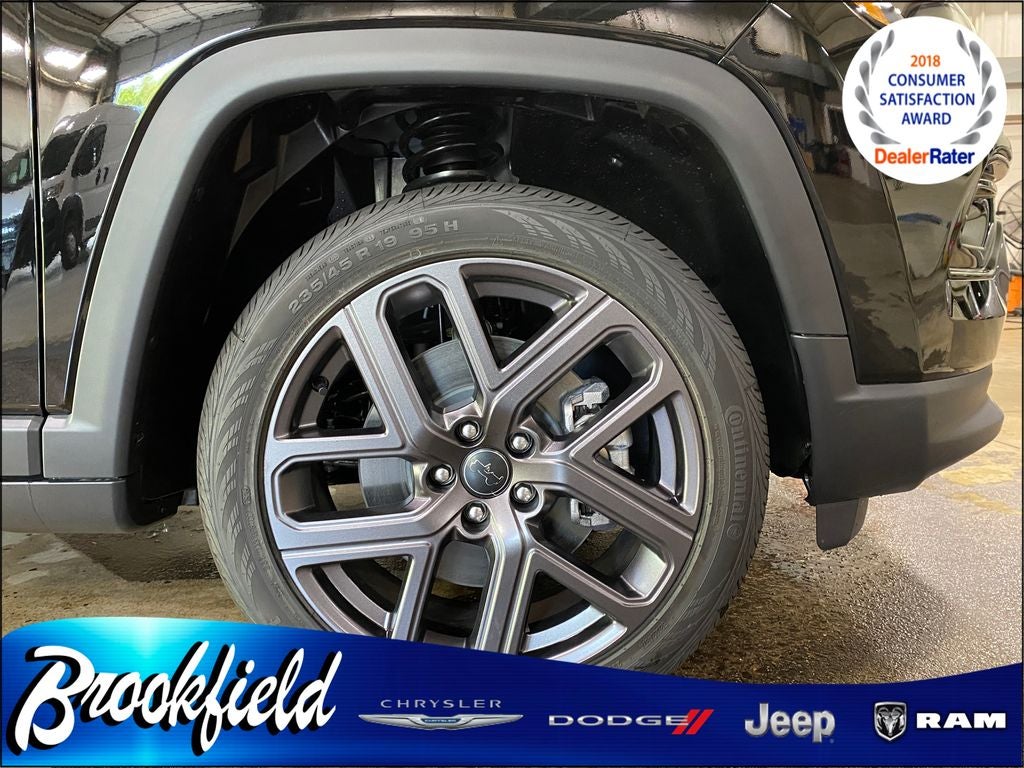 2025 Jeep Compass COMPASS LIMITED 4X4