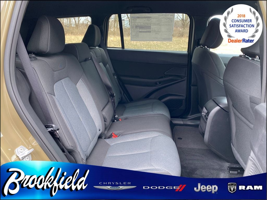 2026 Jeep Cherokee CHEROKEE LAREDO 4X4