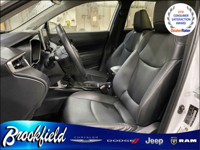 2022 Toyota Corolla Cross XLE