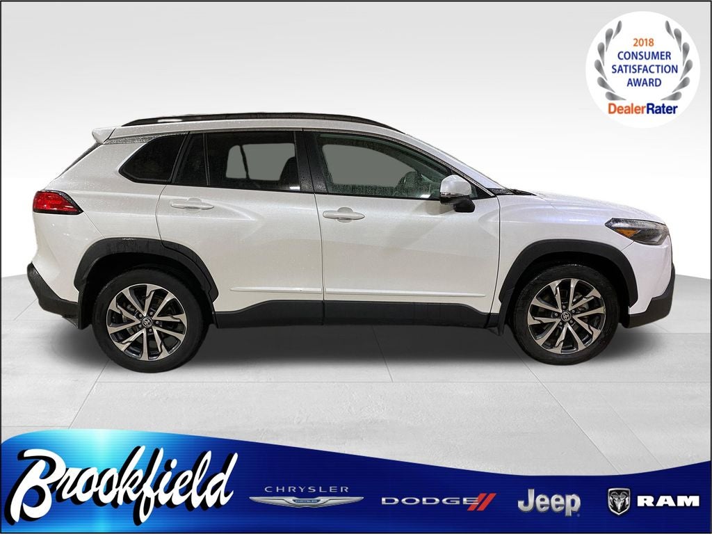 2022 Toyota Corolla Cross XLE