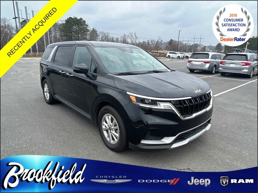 2023 Kia Carnival LX