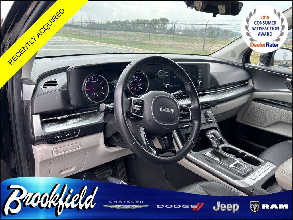 2023 Kia Carnival LX